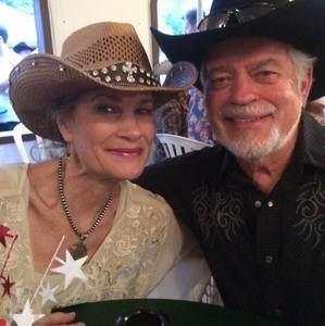 Meet your Posher, Carolyn